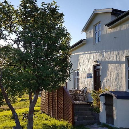 Korpudalur Hi Hostel Flateyri エクステリア 写真